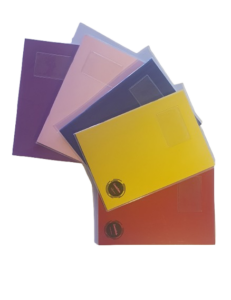 politique de remboursement et de retours .cercle de cahier A4 de 5 couleurs différente , rouge, jaune, bleu ,violet et rose